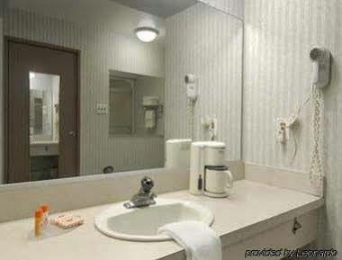 Howard Johnson By Wyndham Blackwood Near Philadelphia Екстериор снимка